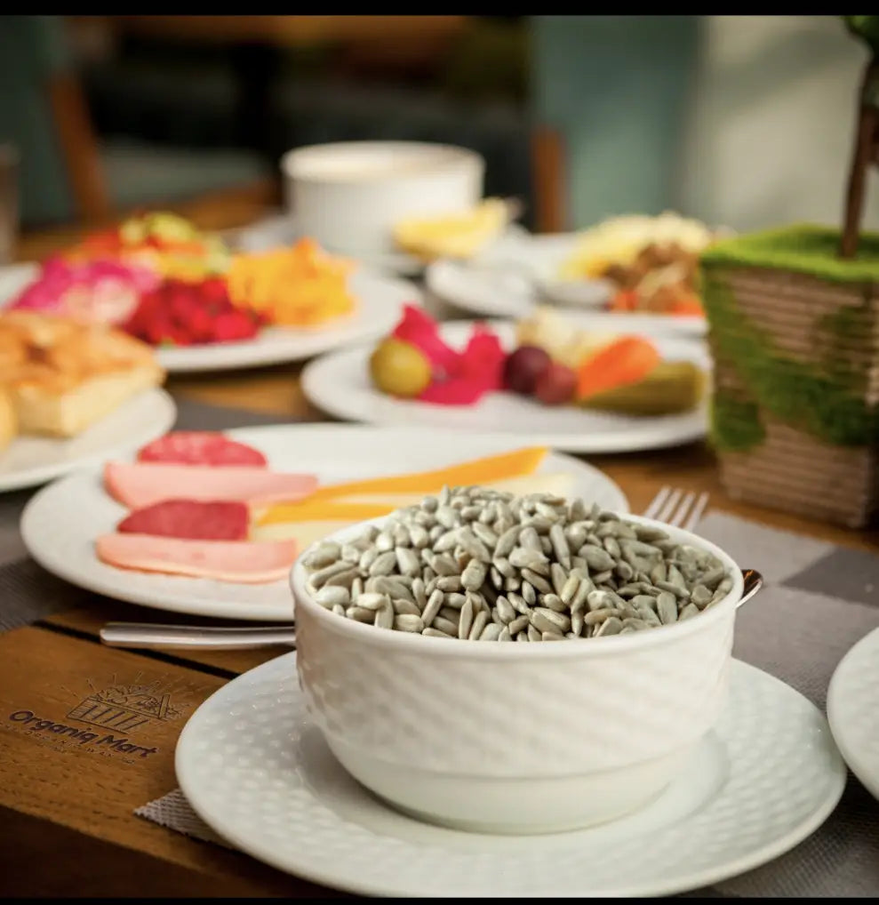 Sunflower Seeds (Kernel) - Organiq Mart